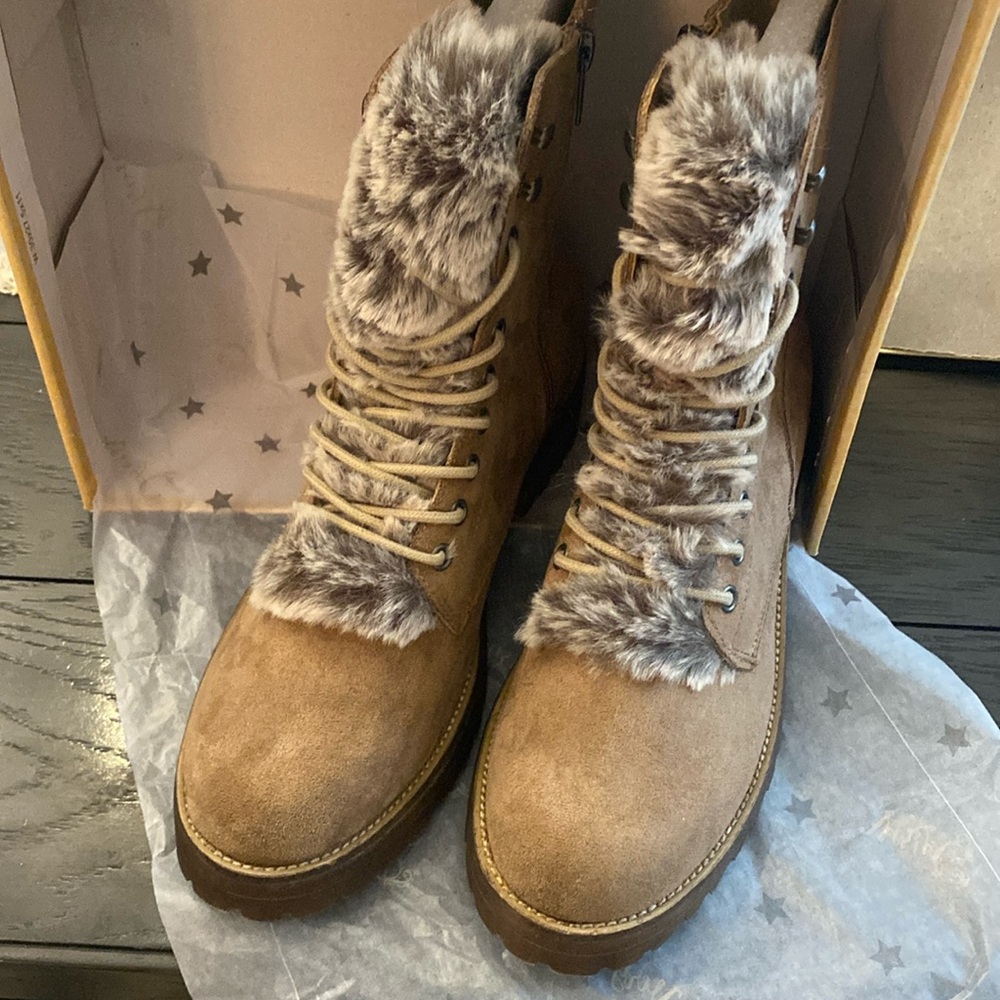 Very G Furr Boots